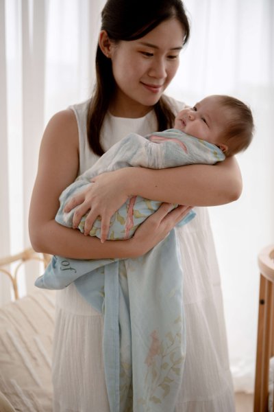 luxurious premium soft bamboo swaddle for newborns and babies