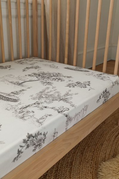 Luxe Bamboo Crib Sheet - Garden Toile (Noir)
