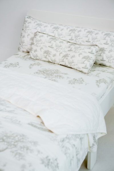 Luxe Bamboo Bed Sheet - Garden Toile (Silver)