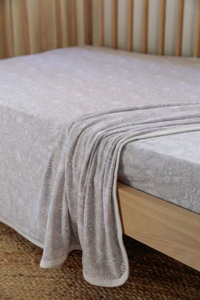 Luxe Bamboo Blanket - Summer (Ecru)